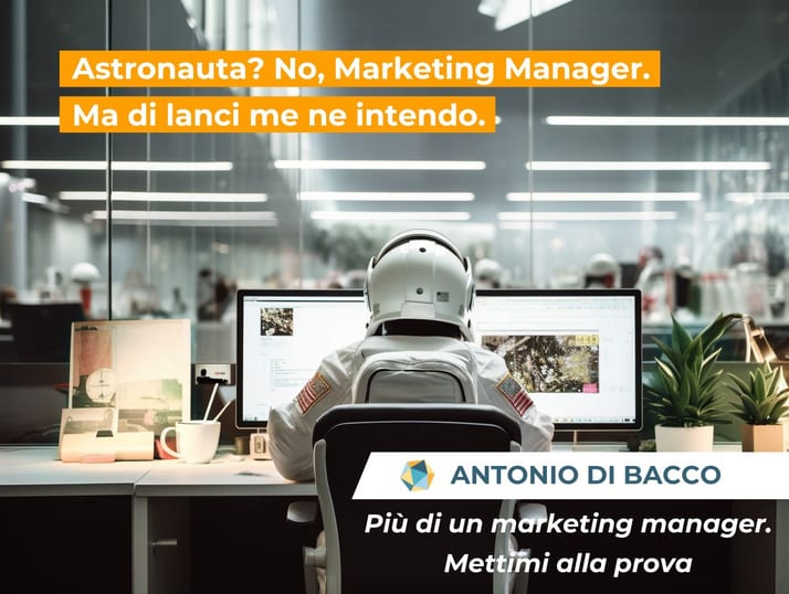 Antonio Di Bacco vestito da astronauta