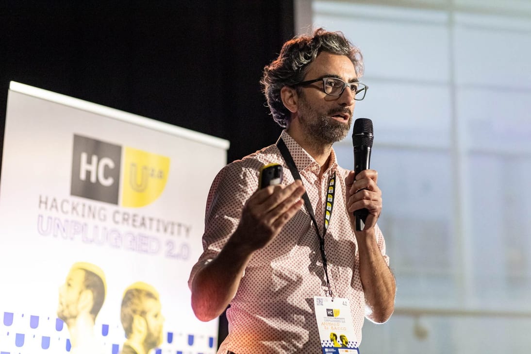 Antonio Di Bacco a Hacking Creativity Unplugged, Pordenone 2024